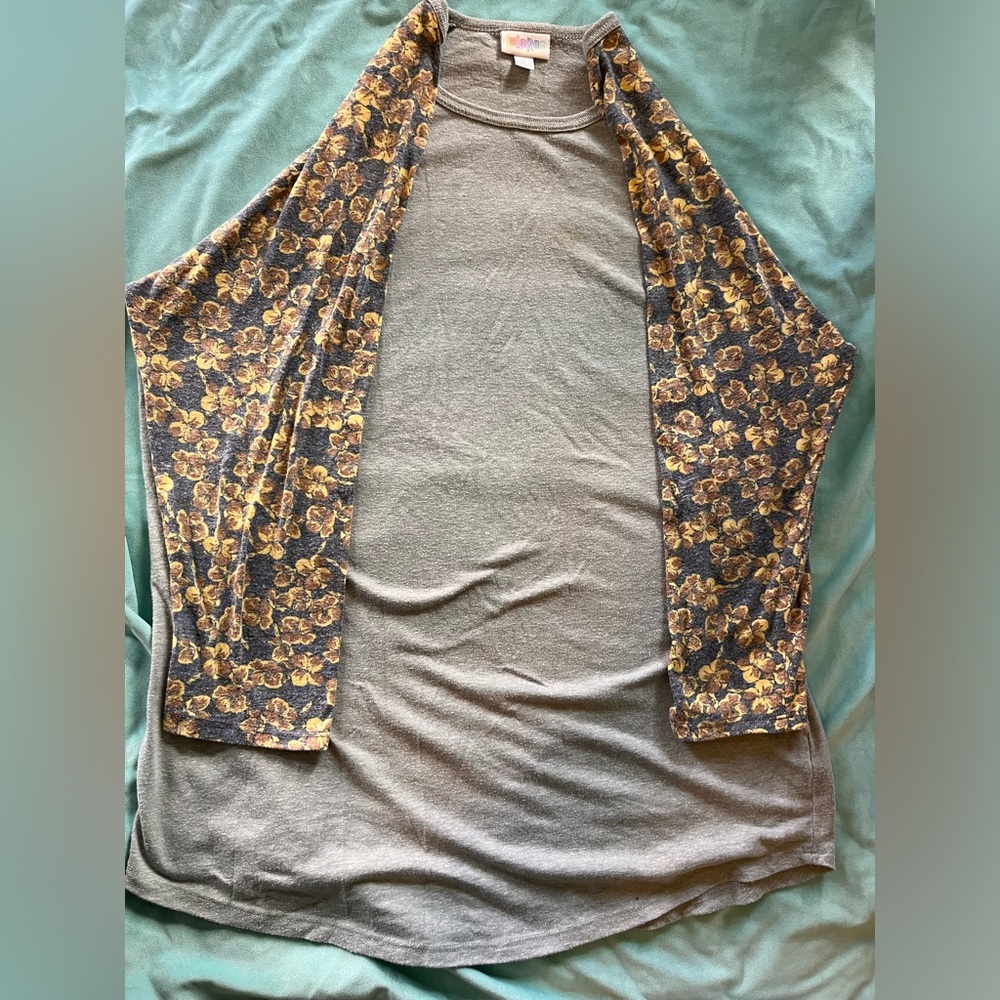 XL LuLaRoe Randy Women’s Top